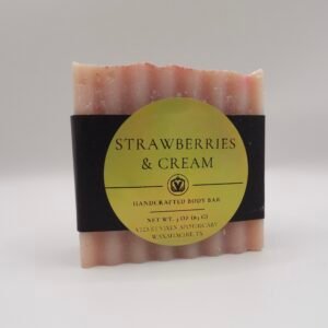 strawberries & cream tallow dis honest soap