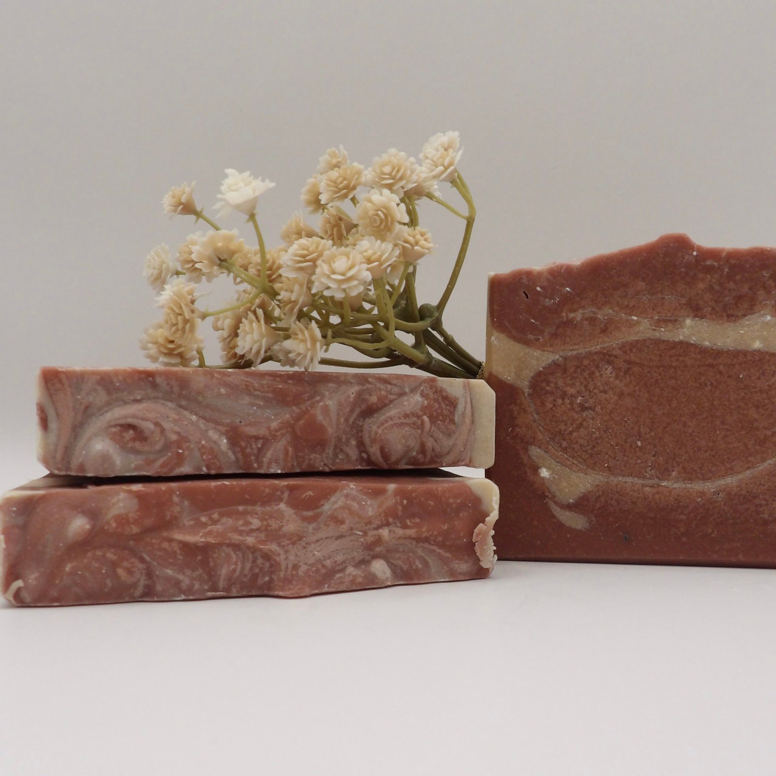hibiscus sunset tallow temptress soap ✨pure essentials✨ hibiscus sunset tallow temptress soap ✨pure essentials✨