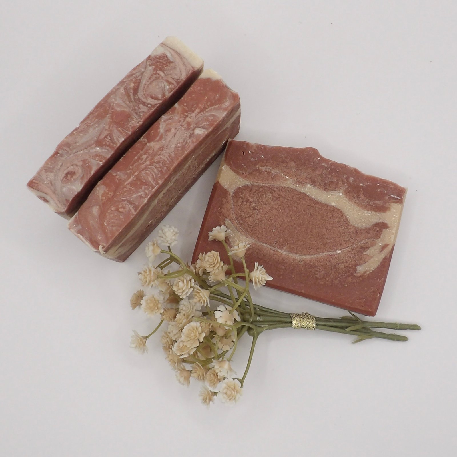 hibiscus sunset tallow temptress soap ✨pure essentials✨ hibiscus sunset tallow temptress soap ✨pure essentials✨