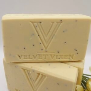 lemon poppyseed tallow temptress soap ✨pure essentials✨