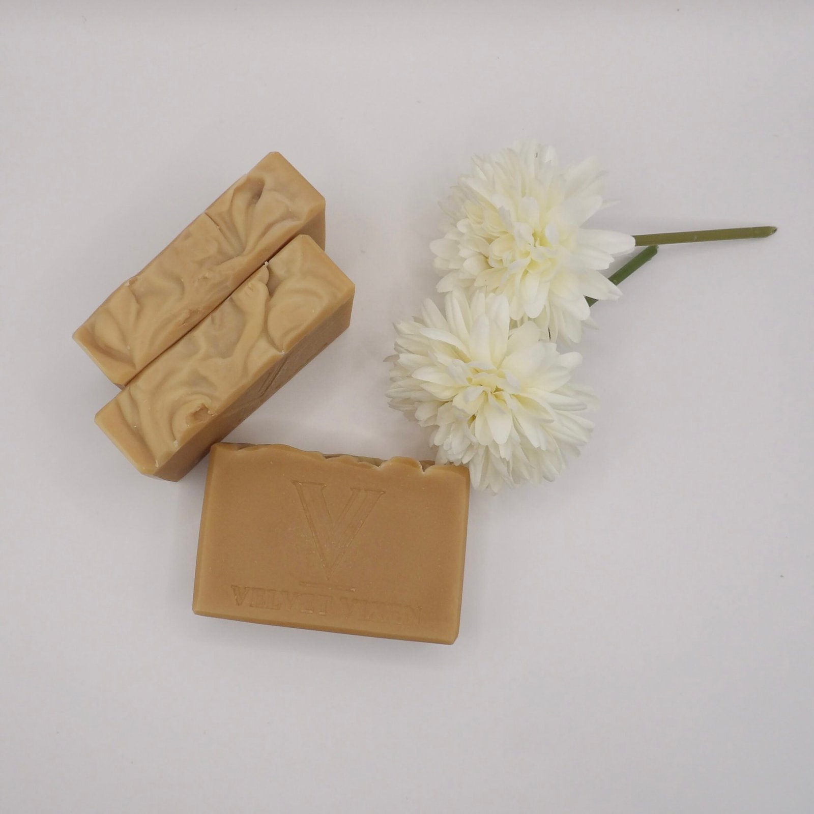 oatmeal, goat milk & honey tallow temptress soap ✨raw✨ oatmeal, goat milk & honey tallow temptress soap ✨raw✨