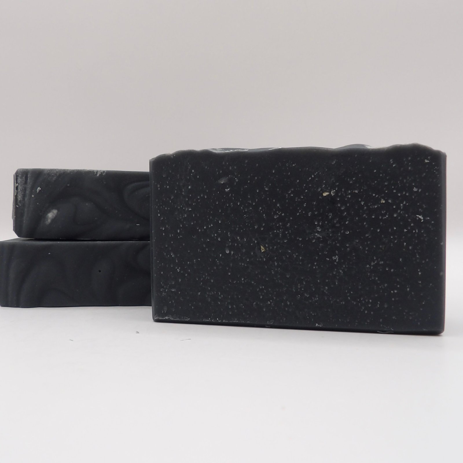 Dark & Divine Pure Botanicals Tallow Temptress Soap - Image 2